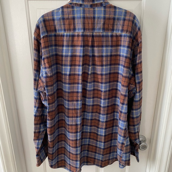 Vineyard Vine Long Sleeve Button Up Flannel - Picture 3 of 4